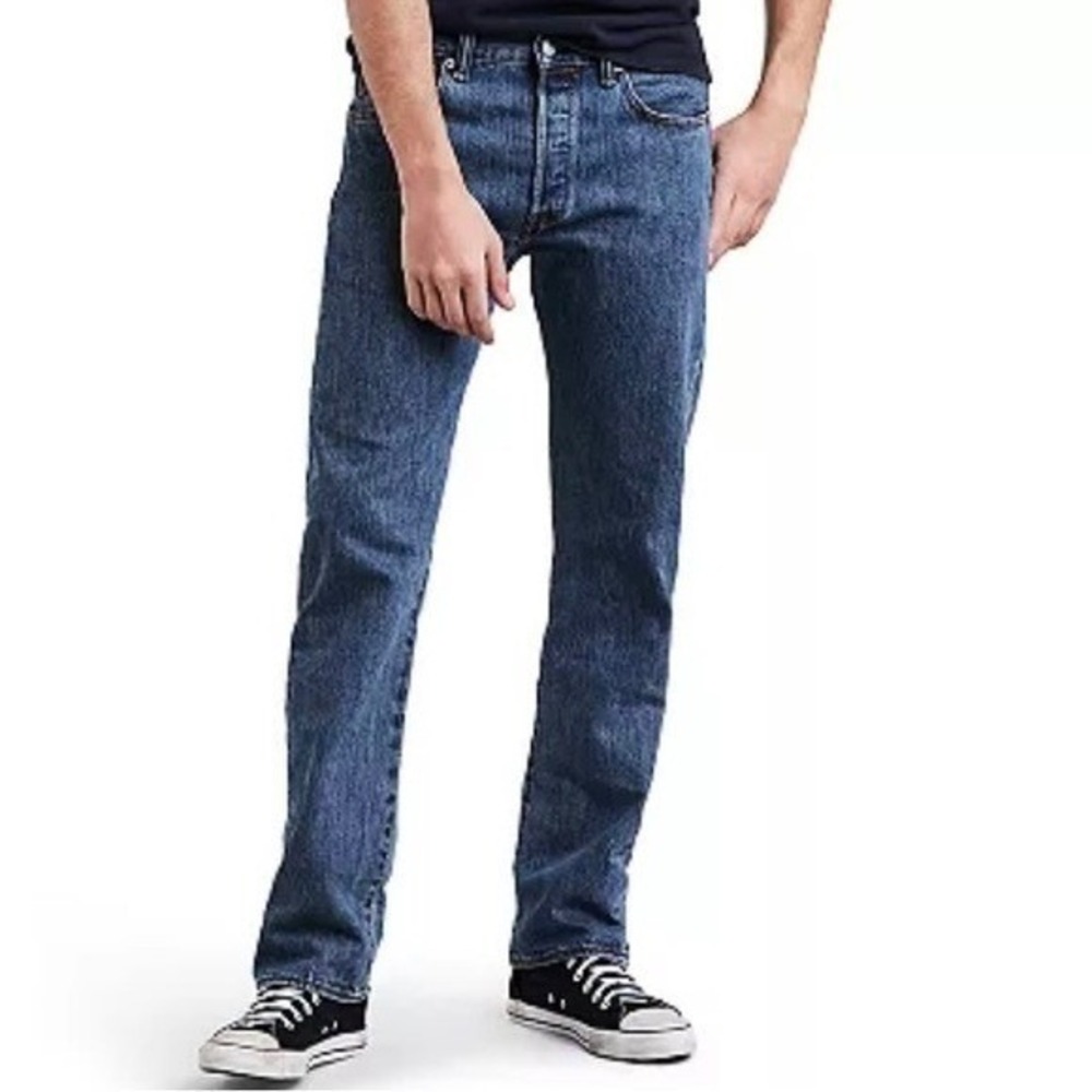 LEVI'S. Men's 501 XX faded blue jeans.‎ L30/W36.Button fly. Excellent condition
